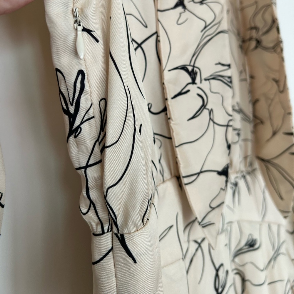 2 for 20$ 🍦🍨 Tie neck floral dress with side zip - Picture 8 of 14